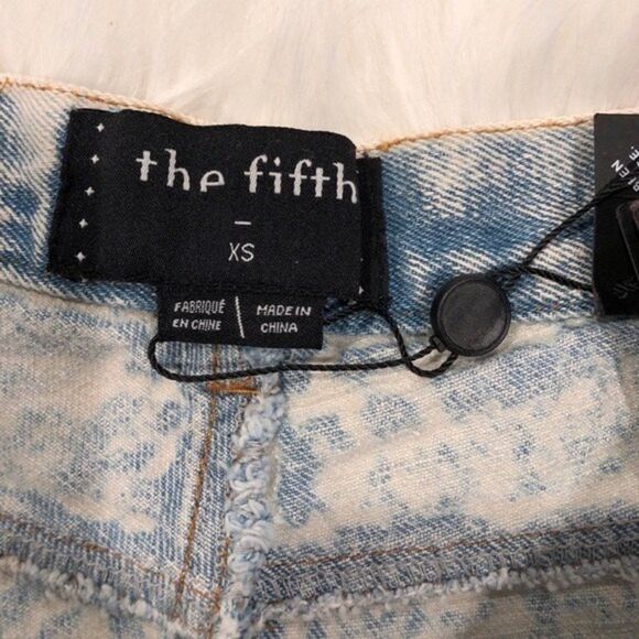 The Fifth Midnight Moon Shorts Size XS - Picture 7 of 8